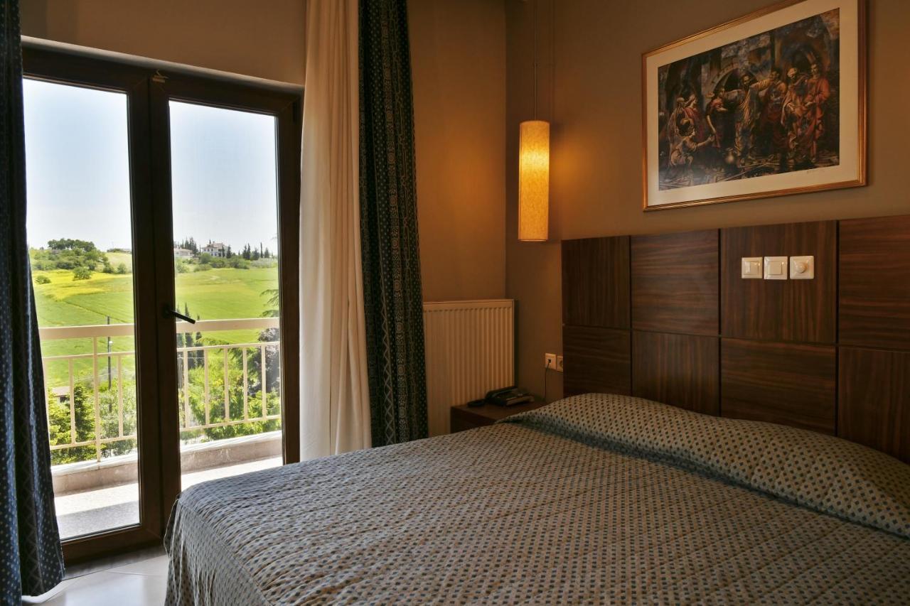 Four Seasons Hotel Trílofon Dış mekan fotoğraf